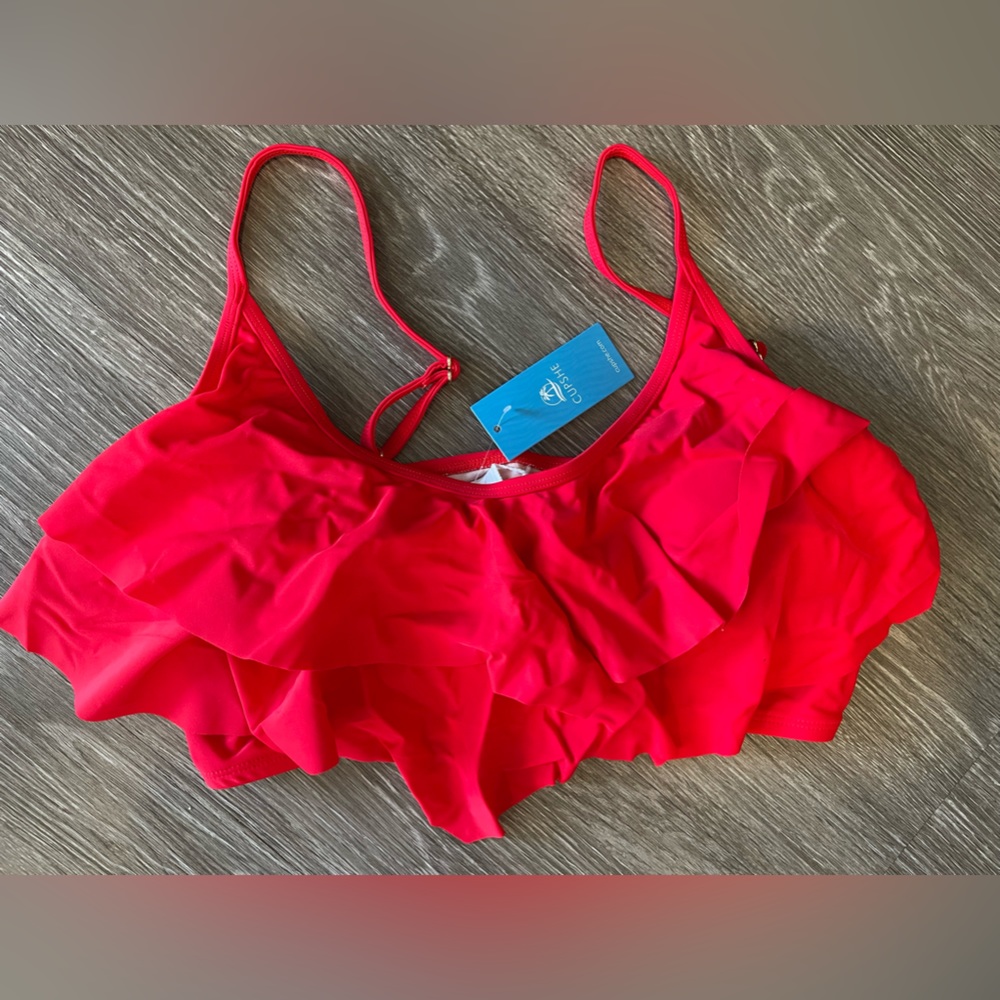Red Bikini Set - Picture 4 of 5